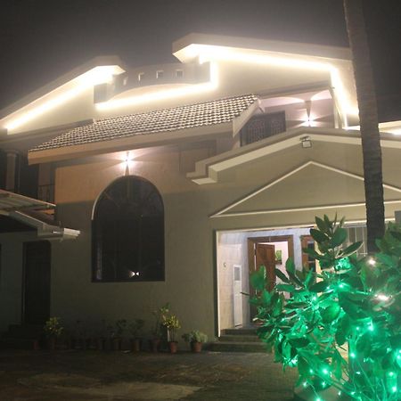 Tropical Villa Homestay Mangalore Eksteriør billede