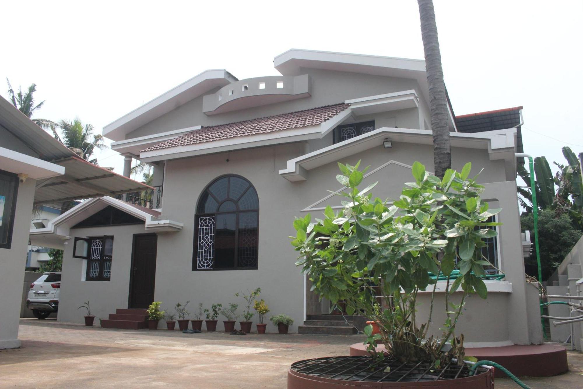 Tropical Villa Homestay Mangalore Eksteriør billede