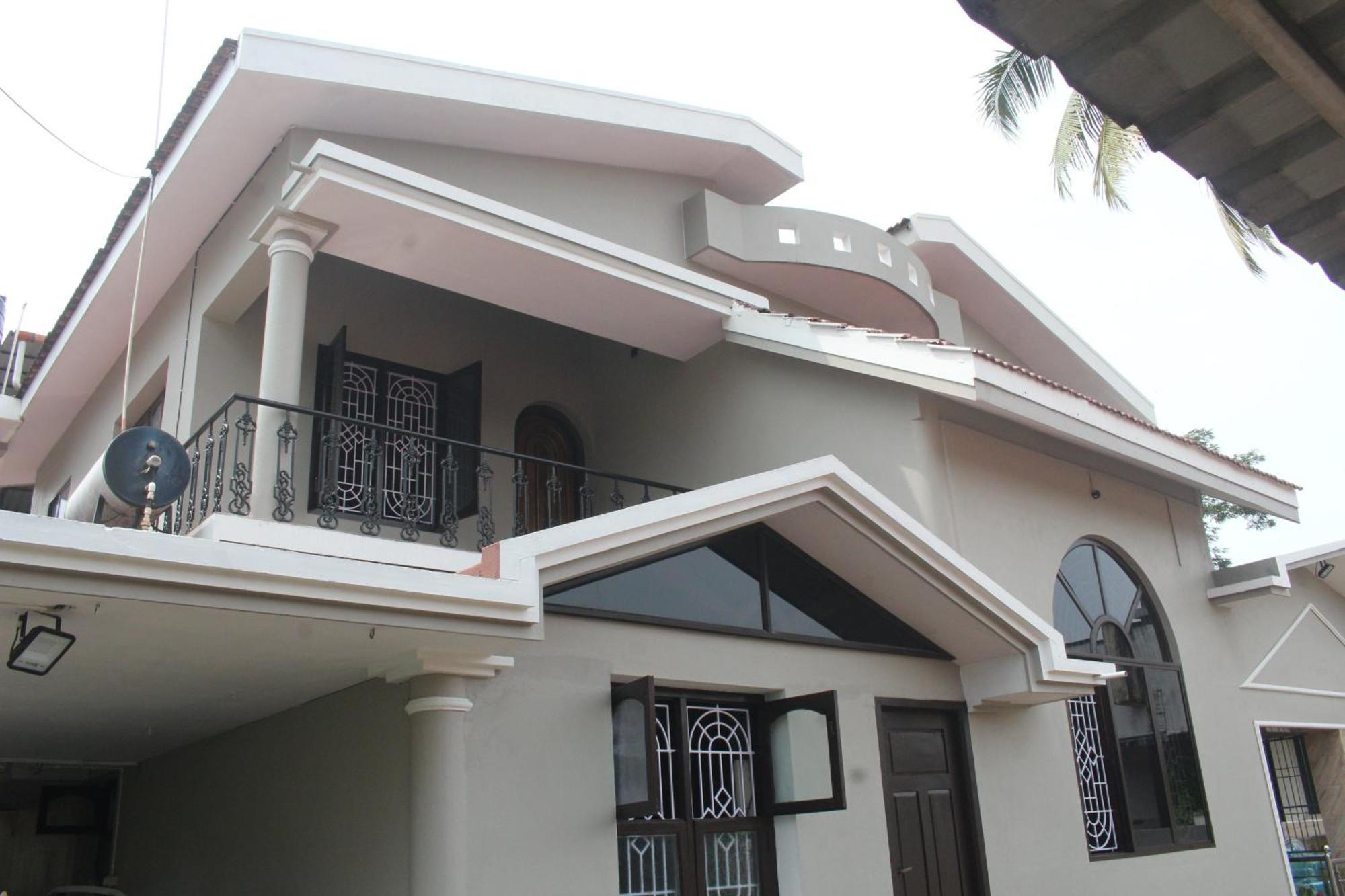 Tropical Villa Homestay Mangalore Eksteriør billede